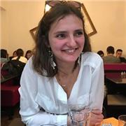 Professeure d’anglais, ayant vécu un an à l’etranger